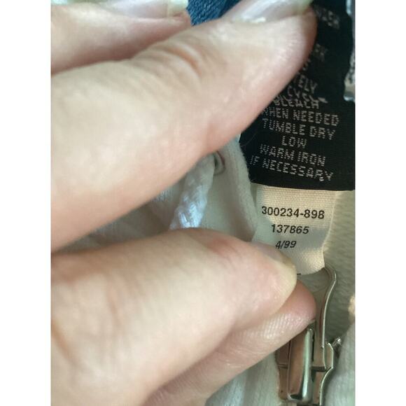 Vintage Gap Womens Knit Sleeveless Sweatshirt Medium M Vest Fisherman Y2K WHite - Picture 11 of 11